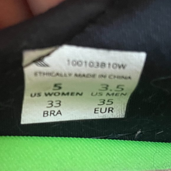 CARIUMA All Black Canvas sz 5 - Picture 7 of 11